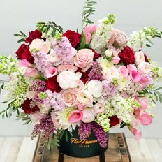 Send Flower Box Same Day Delivery | Milan Best Florist FlorPassion
