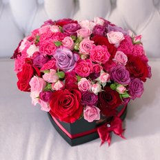Rose Heart Box | Send Flowers for Valentines Day to Milan | Luxury Florist