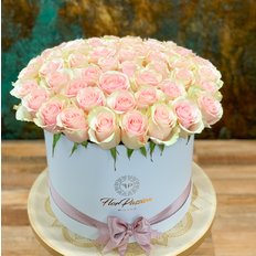 Pink Roses FlorPassion Box | Million Roses | Flower Box Milan Monza